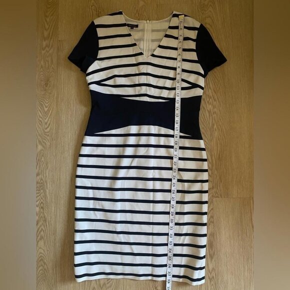 Escada Striped Dress Size 40 Bodycon Viscose Knit Corporate Chic - Picture 13 of 15